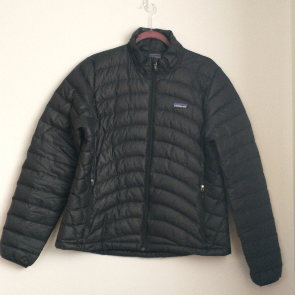Patagonia women's black lightweight puffer down jacket coat L